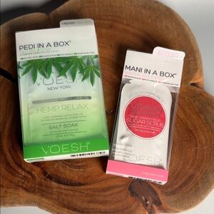 Voesh Pedi and Mani in a Box Sets